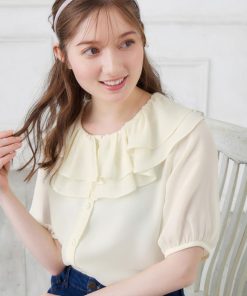 alotta ラッフルカラー５分袖ブラウス