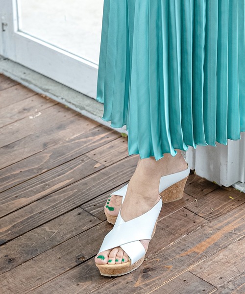 Balancoire サンダル ふかふかクッションインソールのワイドクロスバンドウエッジサンダル レディース - 画像 (2)