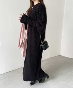 GeeRA ワンピース フィンガーホールデザインニットワンピース