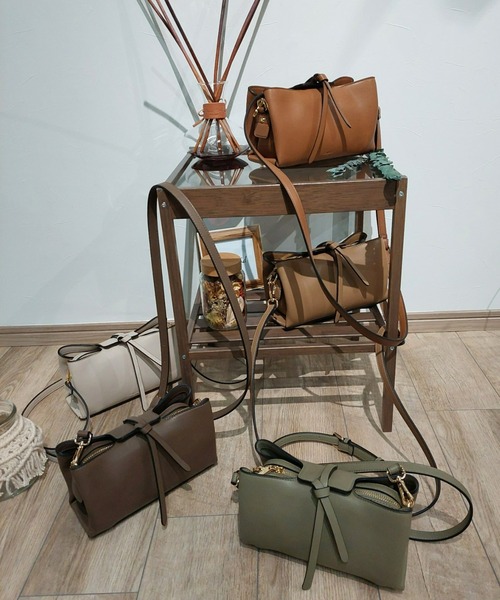 Ungrid ショルダーバッグ バッグ 「Ungrid/アングリッド」アンティークPUレザー 両アオリポケット スマホ&パスポート入れ ミニ ショルダーバッグ レデ - 画像 (7)