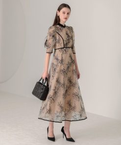 Leja ドレス 「LEJA」配色パイピングプチハイネック花柄刺繍ラメレースロング丈ドレスワンピース美脚効果結婚式 パーティードレス 二次会 同窓会 お呼ばれ