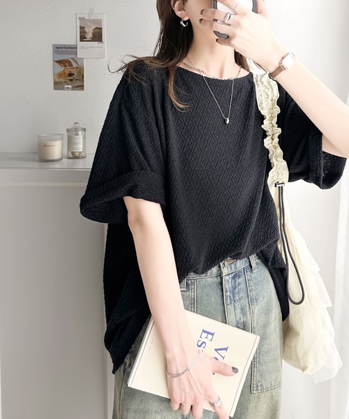 classicalelf tシャツ 凸凹としたデザインが特別な雰囲気を纏う。シャーリング半袖Tシャツ レディース - 画像 (7)