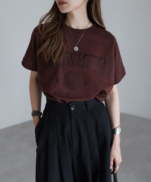 Bonjour Sagan tシャツ カレッジ刺繍ピグメントスウェットTシャツ レディース - 画像 (4)