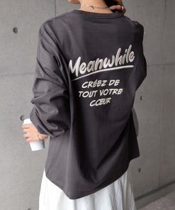 andme tシャツ プリントエンブロイダリーロゴ長袖Tシャツ レディース