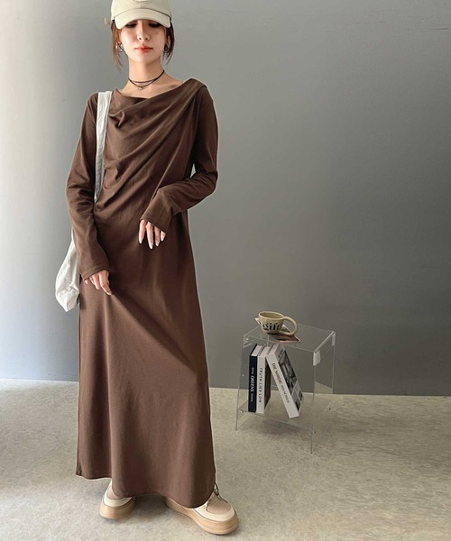 classicalelf ワンピース 大人女性のきれいめリラックススタイル。フライスカットソードレープロングワンピース - 画像 (3)