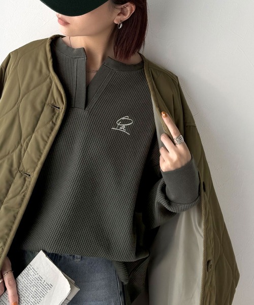 classicalelf tシャツ 洒落感アップのこなれT。胸刺繍ワッフルオーバーサイズキーネックロンT(長袖) レディース - 画像 (4)