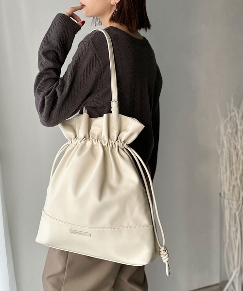 classicalelf トートバッグ 「classicalelf」きゅっと絞って可愛さフェイクレザービッグトートバッグ レディース - 画像 (7)