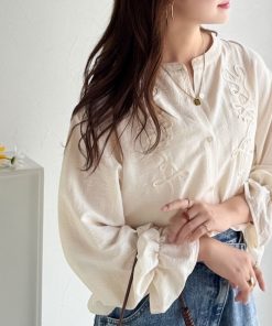 classicalelf ブラウス シャツ ”迎え秋ブラウス”にこれ一択。袖ぽわん、胸元ひとくせが大人かわいい♪コード刺繍キャンディスリーブシャツ(長袖) レディース