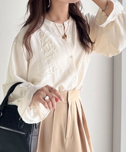 classicalelf ブラウス シャツ ”迎え秋ブラウス”にこれ一択。袖ぽわん、胸元ひとくせが大人かわいい♪コード刺繍キャンディスリーブシャツ(長袖) レディース - 画像 (7)