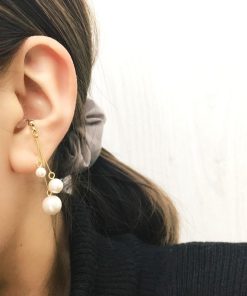 痛くないイヤリング 揺れ3連パールイヤリング ゴールド ピナチョコ pr