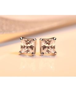 ピアス スワロフスキー シルバー925 シンプル 上品 職場 誕生日 記念日 クリスマス 母の日 テレワーク ランチ会 金属アレルギー対応