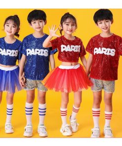 子供ダンス衣装 チアダンス 上下2点セット運動会 応援団上下女の子 男の子 キッズ スパンコール舞台ステージ衣装半袖ブラウス+ショートパンツ/チュチュスカー