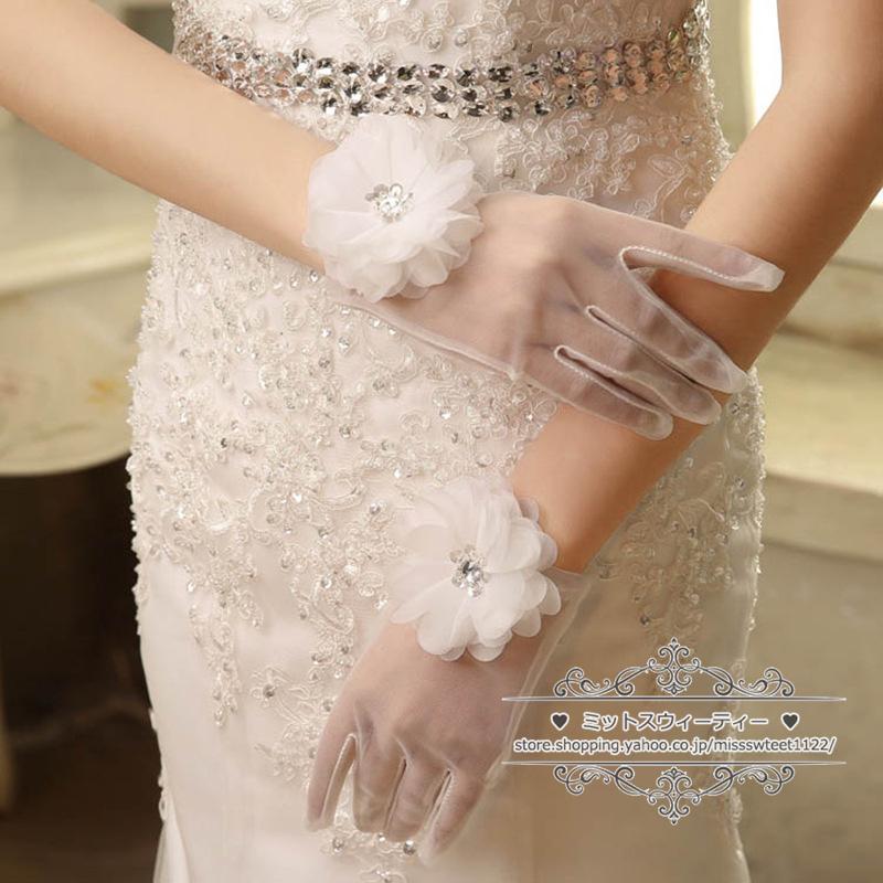 ウエディンググローブ ショートグローブ ウェディング手袋 ブライダル 結婚式 花嫁 二次会 披露宴 前撮り パーティー オフホワイト 花 フラワー 透かし - 画像 (2)