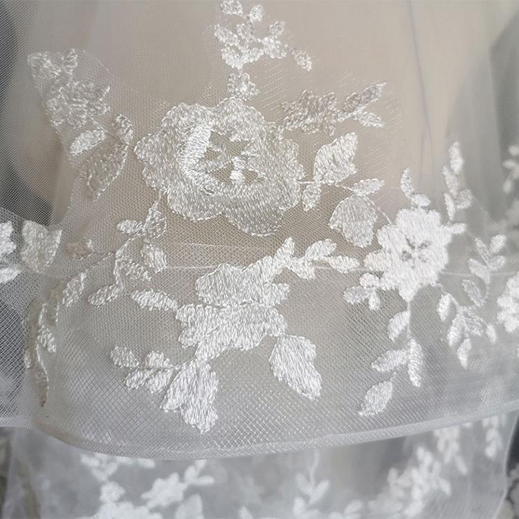 ウエディングベール オフホワイト シャンパン ウェディングベール ミディアムベール フェイスアップベール 花柄 ブライダル 結婚式 二次会 披露宴 花嫁 挙式 - 画像 (5)