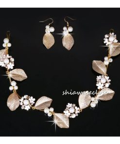 ヘッドドレス ウェディング  髪飾り ブライダル ヘッドアクセサリー ヘアアクセサリー ティアラ ヘッドピース　カチューシャ 二次会 発表会 誕生日