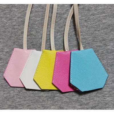 ふるさと納税 豊能町 キーカバー大 牛革プリズム型押し/チェリーピンク